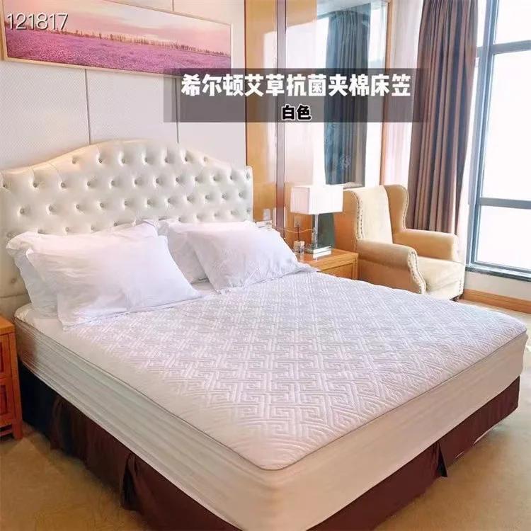 Modern Minimalist Suitable Four Seasons Quilted Mattress Cover Soft Queen King Quilted Bed Fitted Sheet Not Including Pillowcase