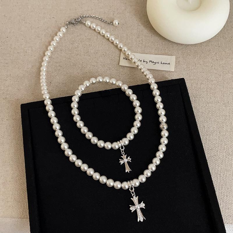 Retro Pearl Pendant Necklace & Bracelet Set - Elegant Women's Fashion Choker & Sweater Chain