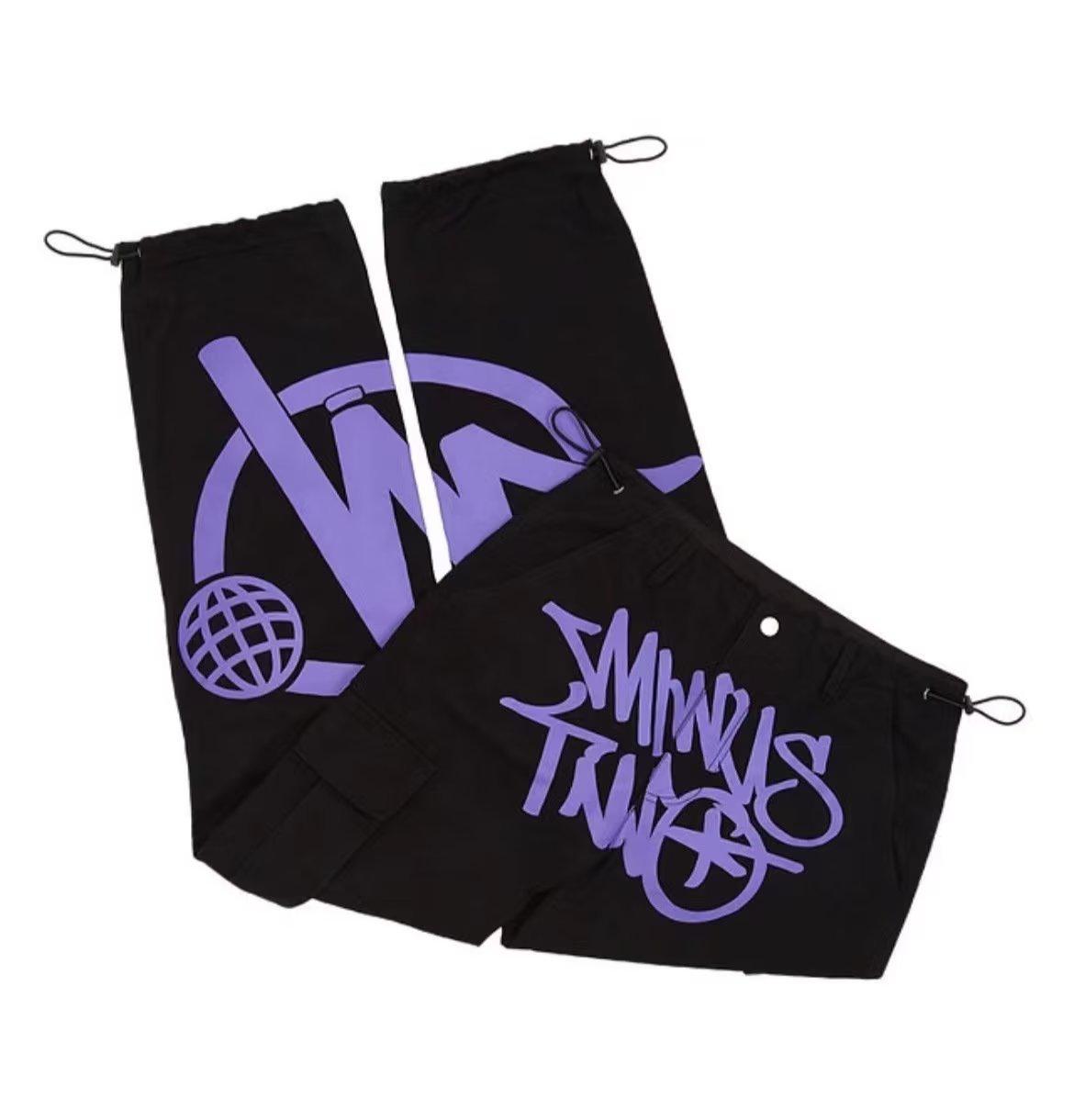 

Мужской комбинезон с высокой талией и принтом Y2K в стиле ретро с карманами - уличный стиль хип-хоп S чёрный/фиолетовый