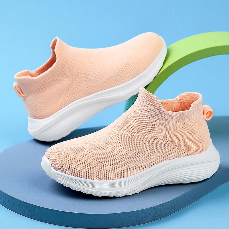 Girls' socks and shoes 2025 spring new children's sports shoes breathable mesh fly-woven shoes medium and older children's running shoes