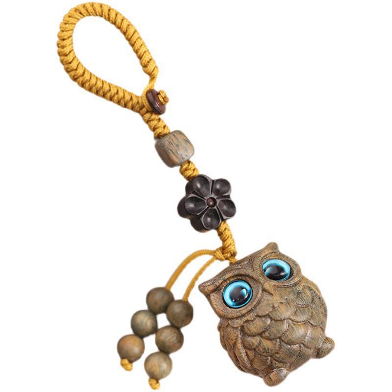 Green Sandalwood Owl Carved Keychain Pendant - Cute Keyring & Bag Charm for Men & Women