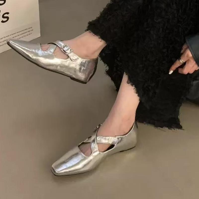 2025 Women's Fashion Flat Shoes Autumn New Round Head Shallow Hollowing Breathable Slip-on Shoes