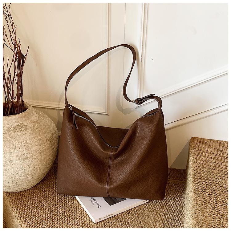 Retro bag women's large-capacity autumn and winter versatile casual shoulder bag textured commuter tote bag
