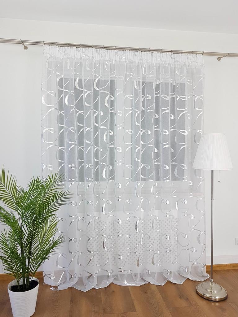 Ready-made curtain made of cheesecloth, sewn on a 300x250cm tape