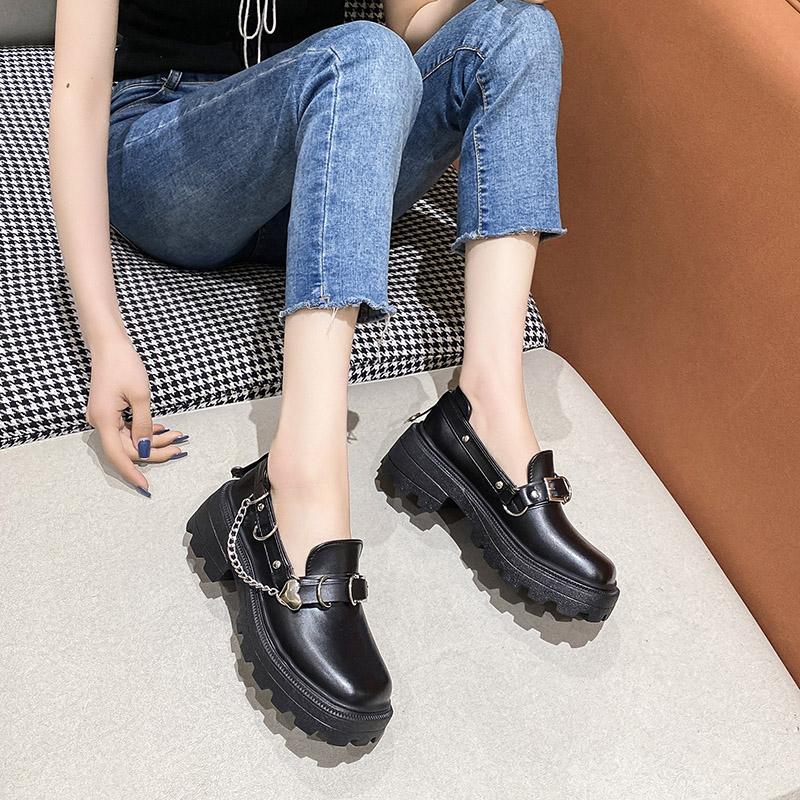Frühling Herbst Kette Lolita Schuhe Schnalle Mary Janes Schuhe Lackleder Flache Damenschuhe Mädchen Plateau Schuhe