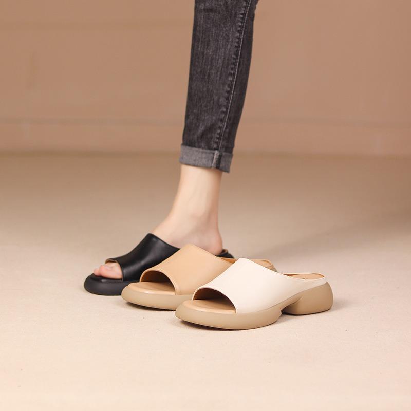 Thick-soled non-slip and comfortable one-word drag retro sandals women's soft-soled summer wear new cool slippers women's models