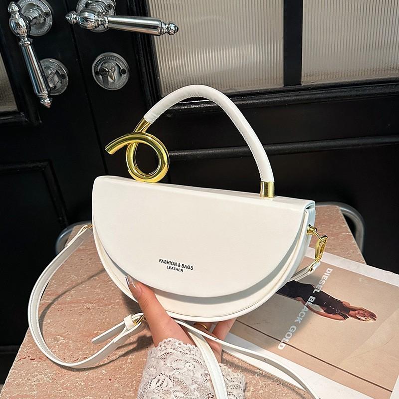 2025 New Fashionable Retro Semi-round Saddle Bag Texture Work Commuter One-shoulder Handbag Female