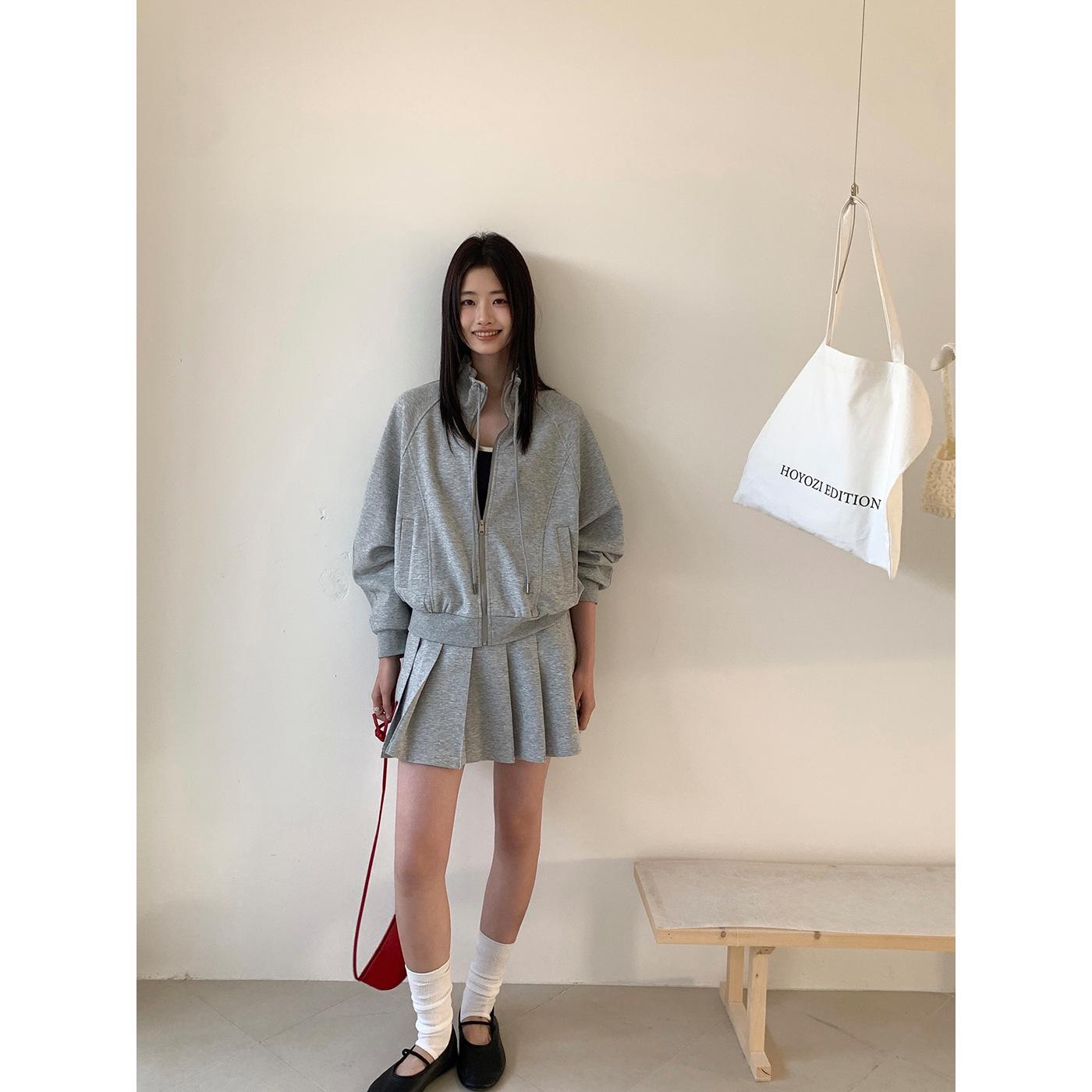 2026 Spring Women s Sporty Casual Two-Piece Set: Slimming Long Sleeve Hoodie & Skirt with Thirteen Lines Design Small серый