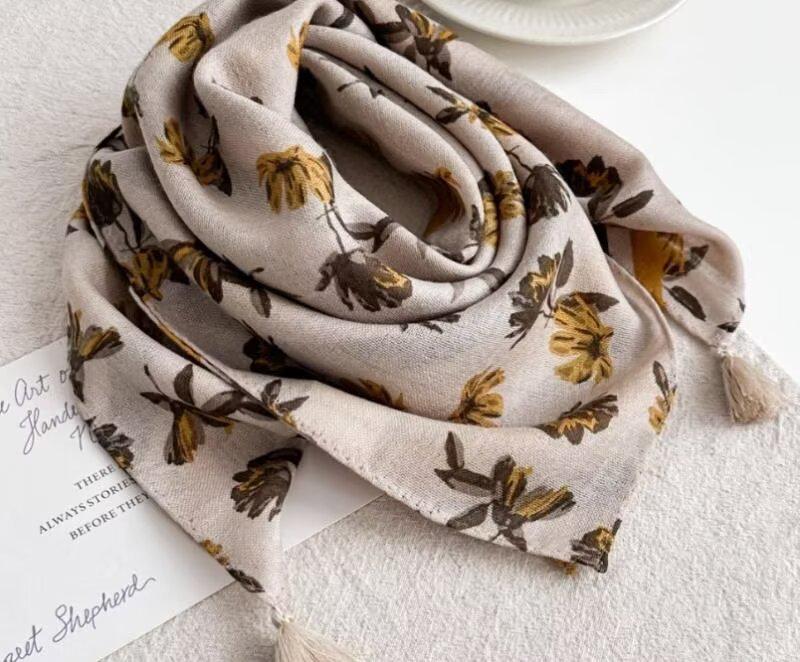 Women's Retro Navy Blue Floral Silk Wool Tassel Scarf - Versatile and Decorative 2025