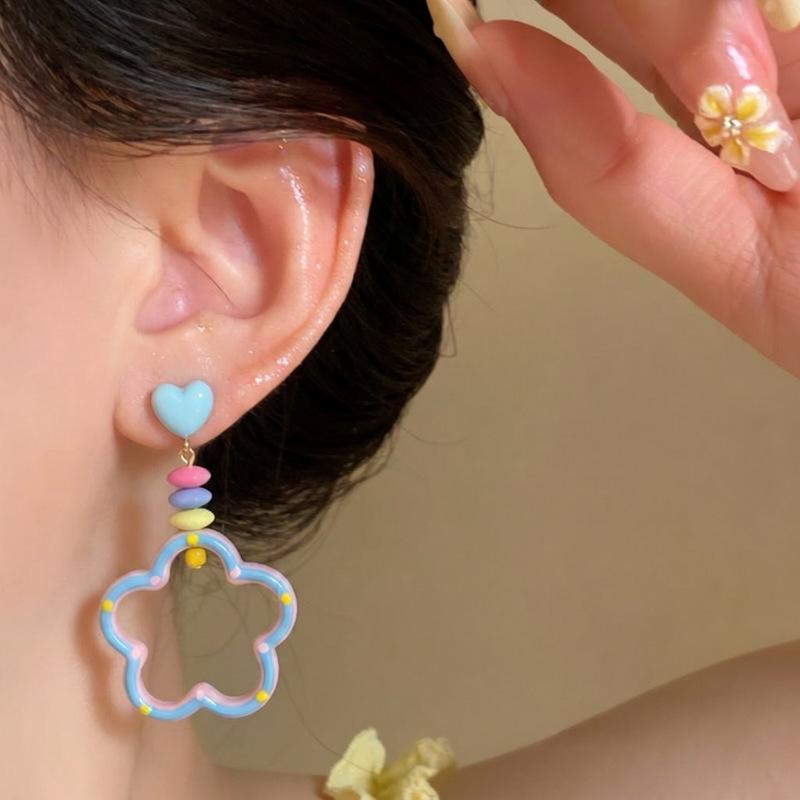 Summer Peach Heart: Colorful Flower Earrings for Women - Dopamine Vacation Style, Exaggerated Niche Design Studs