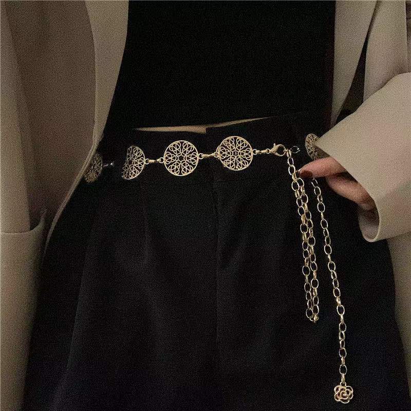 

Европейская и американская металлическая полая поясная цепочка женская декоративная для платья с костюмом универсальный ремень поясная цепочка ремень женский 105cm