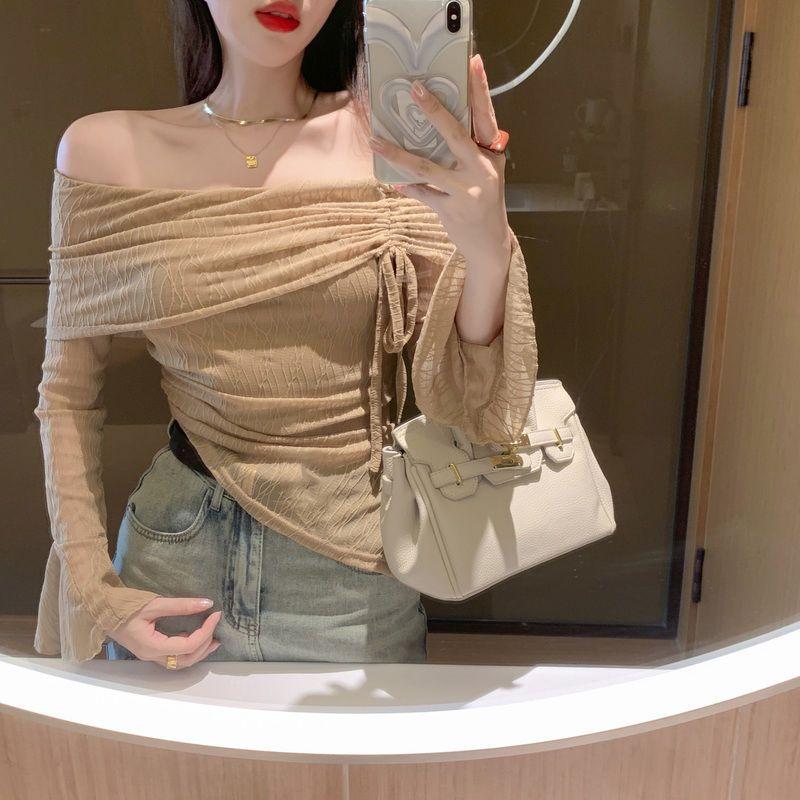Drawstring Pleated One-shoulder T-shirt for Women's Spring Design Irregular Apricot Sunscreen Shirt Slim Long-sleeved Top