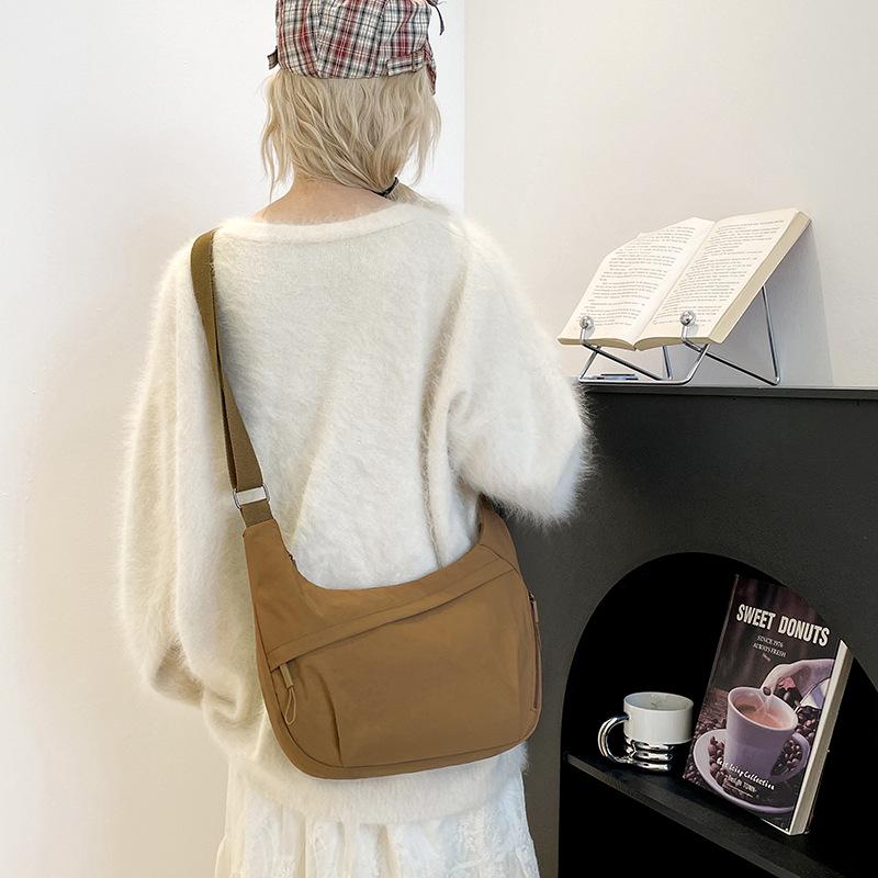 Large capacity forest simple crossbody bag women's solid color casual literary and versatile shoulder bag trendy fashion commuter tote bag