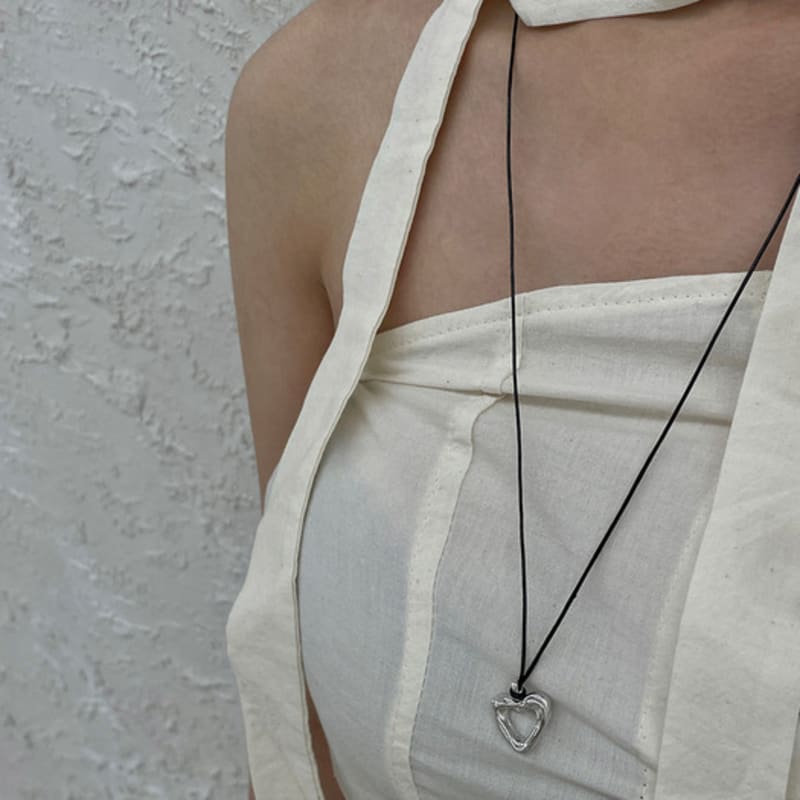 8:logtxme Oil Paint Heart Necklace