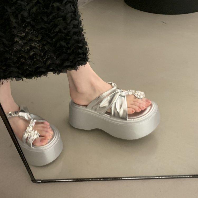 Muffin Thick-soled High-heeled Set of Toe Cool Slippers for Women's Summer Wear 2025 New Models with Skirts, Rhinestones, Flip-flops, Sandals.