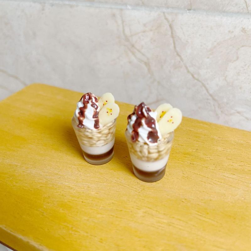 1Pcs Miniature Banana Pudding Dollhouse Mini Simulation Ice Cream Cup Model Toy For Doll Accessory Dessert Shop Decor Kids Gift