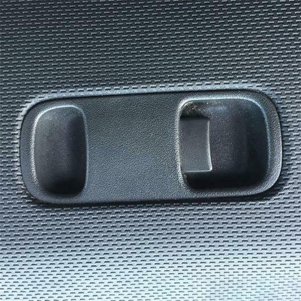 MR402499 For Mitsubishi Montero Pajero V73 V75 V77 2000-06 Glove Box Lock Black