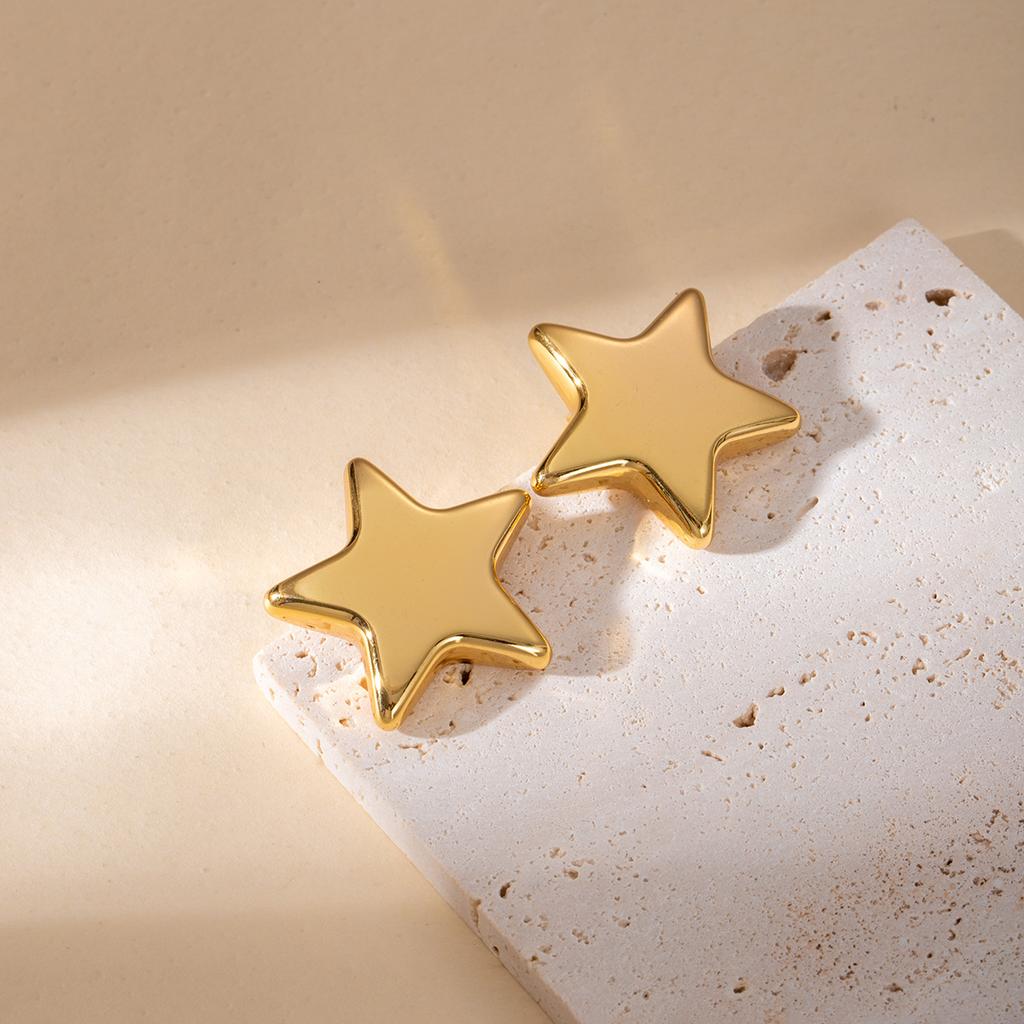 Metal Wind Geometric Hollow C-Shaped Stud Earrings Retro High-End Stainless Steel Earrings Personalized Atmosphere Earrings