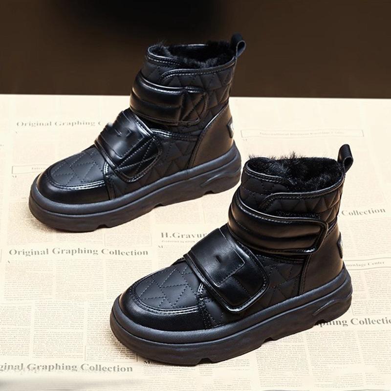 Thick-soled Short Snow Boots Women's 2025 Winter New Outdoor Warm Northeast Large Cotton Shoes Piled Thickened Bread Shoes