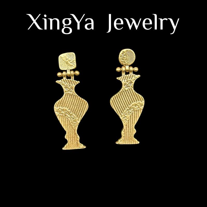 Vintage Retro Court Style Embossed Vase Earrings Niche Temperament Versatile Light Luxury Asymmetrical