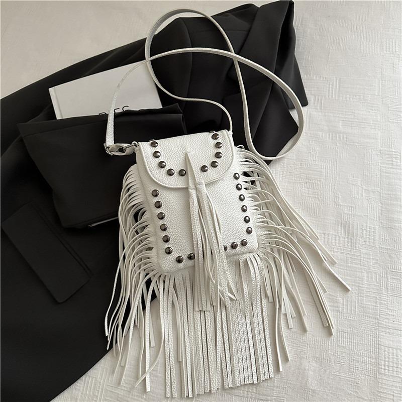 New Tassel Bag Retro Personalized Rivet Shoulder Messenger Bag Versatile Small Bag Women's Shoulder Bag