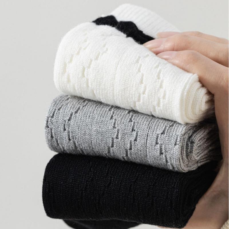 Female Autumn and Winter New Linen Pattern Bubble Mouth Tube Pile Pile Cotton Socks