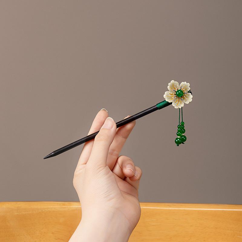 Elegant Flower Tassel Hairpin Little Fresh Green Series Wooden Hair Stick For Women Handmade Glaze Jewelry Hair Accessories