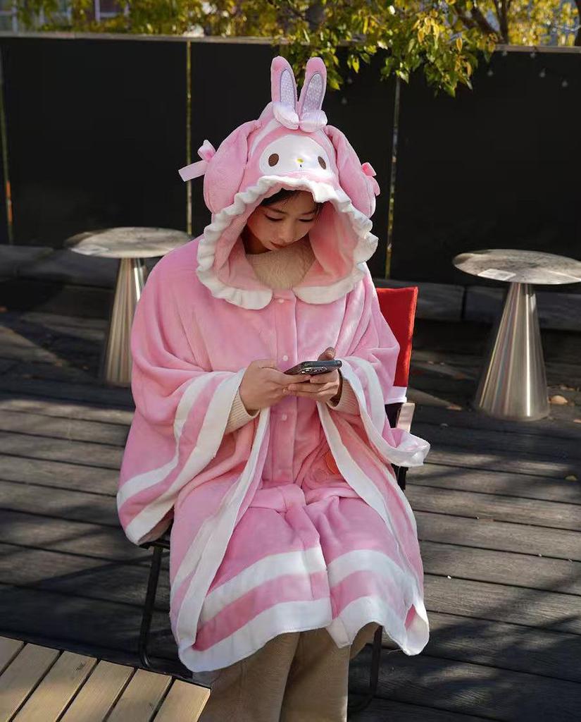 Cartoon Sheep Wool Blanket Shawl: Cozy Hooded Nap Cloak for Autumn & Winter