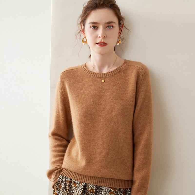 2024 Autumn/Winter Women's Cashmere Round Neck Saddle Shoulder Sweater - Versatile, Thick, Loose Knit Base Layer, Relaxed Fit.