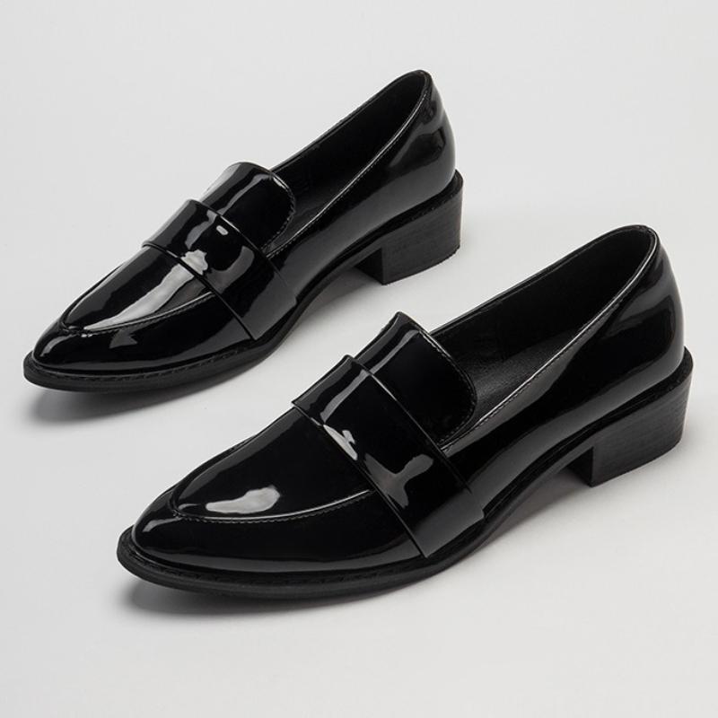 Black Patent Leather Low-Heel Pumps Women Fashion Pointed-Toe Sewing Design Chunky Heel Loafers Retro British-Style Office Shoes 35