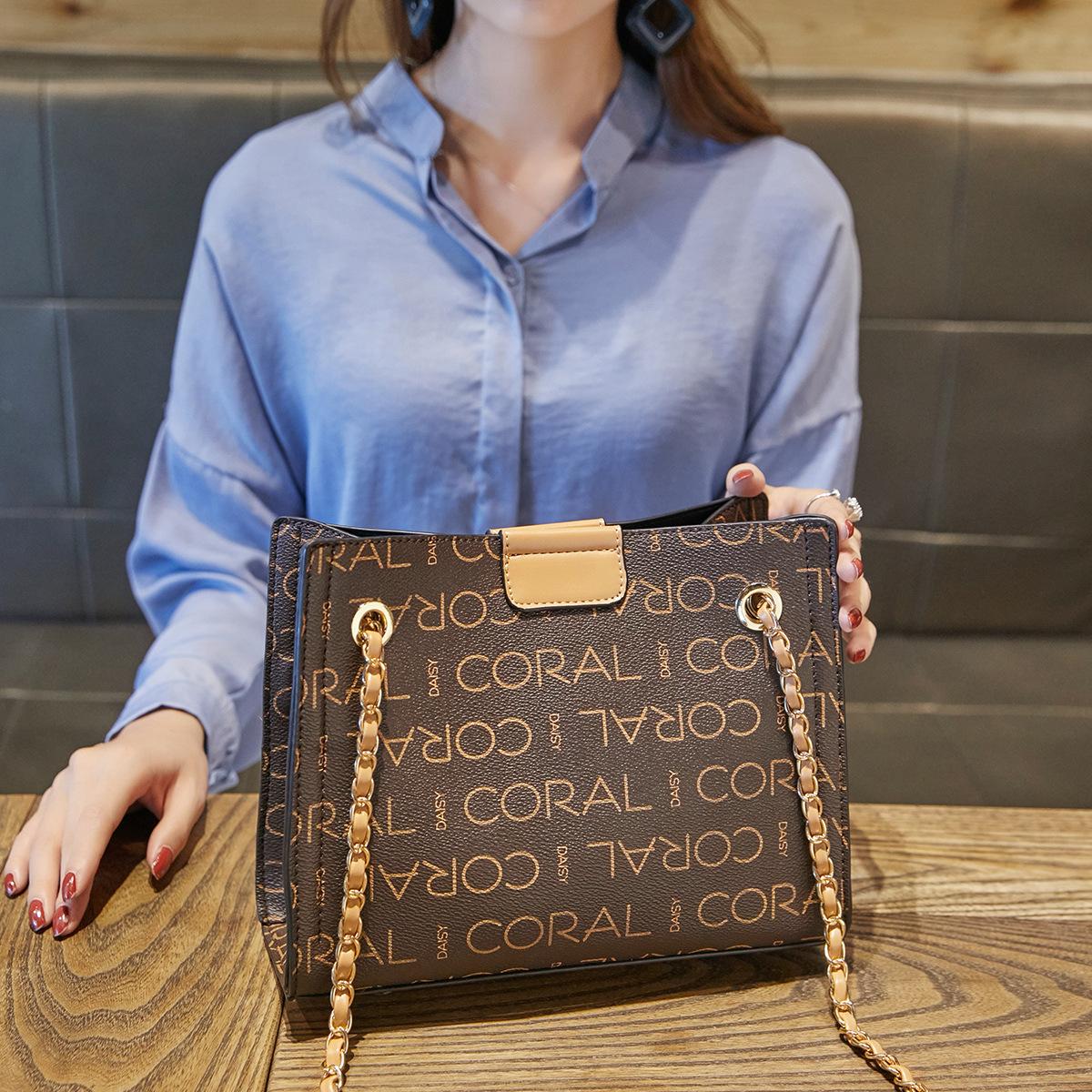 

Новые женские сумки через плечо с принтом, роскошные сумки через плечо большой вместимости, винтажные сумки из искусственной кожи, модные женские сумки-тоут с цепочкой