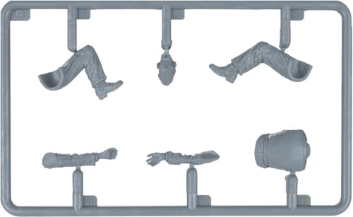 Miniart 1/35 Scale German Maybach HL120 Engine for Panzer III/IV with Repair Engineer, Plastic Model Kit MA35331