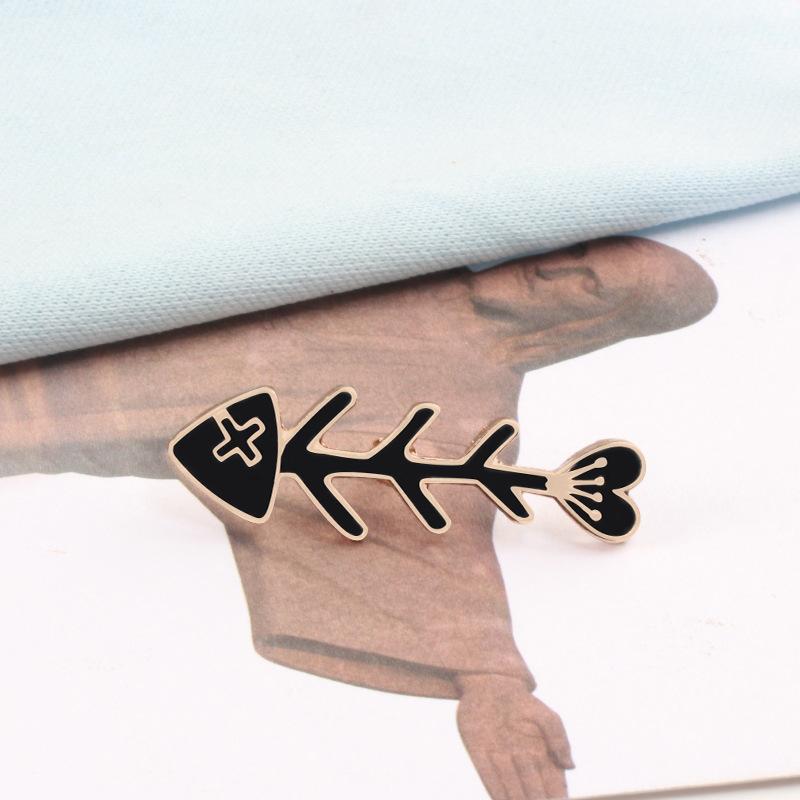 Paar Schwarz-Weiß-Katze Emaille-Pins Cartoon Niedliche Tier-Broschen Kleidung Rucksack Reversnadel Tasche Metallabzeichen Schmuck für Liebhaber