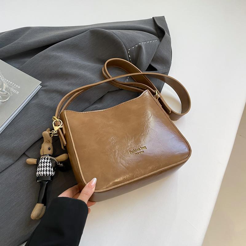 Premium bag women's 2025 new armpit bag fashionable versatile shoulder messenger bag popular women's bag wholesale