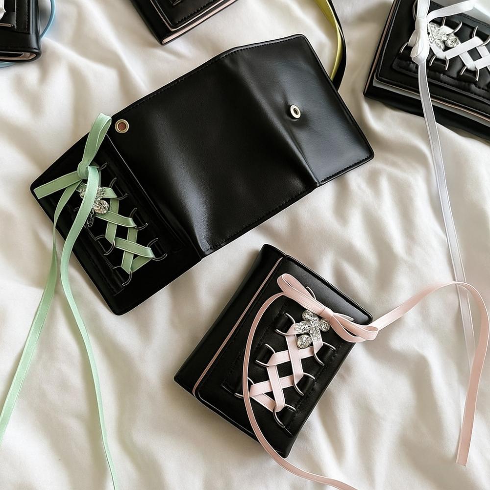 Кошелек тройного сложения с кристаллом в форме сердца в стиле балеткор корейский стиль сумка для карточек с перекрестными ремешками для девочек 980₽