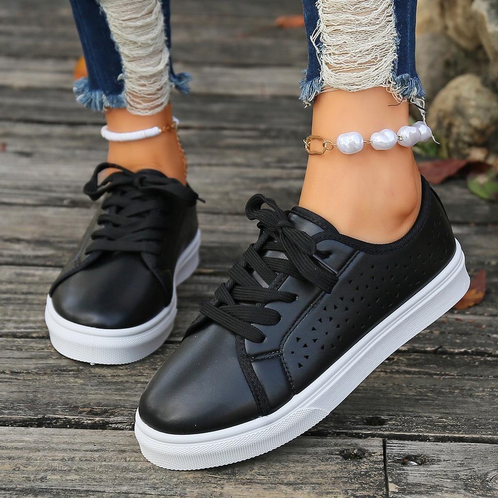 Fashion New Women's Vulcanized Shoes Round Toe Casual Shoes Flat Bottom Board Shoe Lace-up Women Versatile Comfortable Lace Up Sneakers