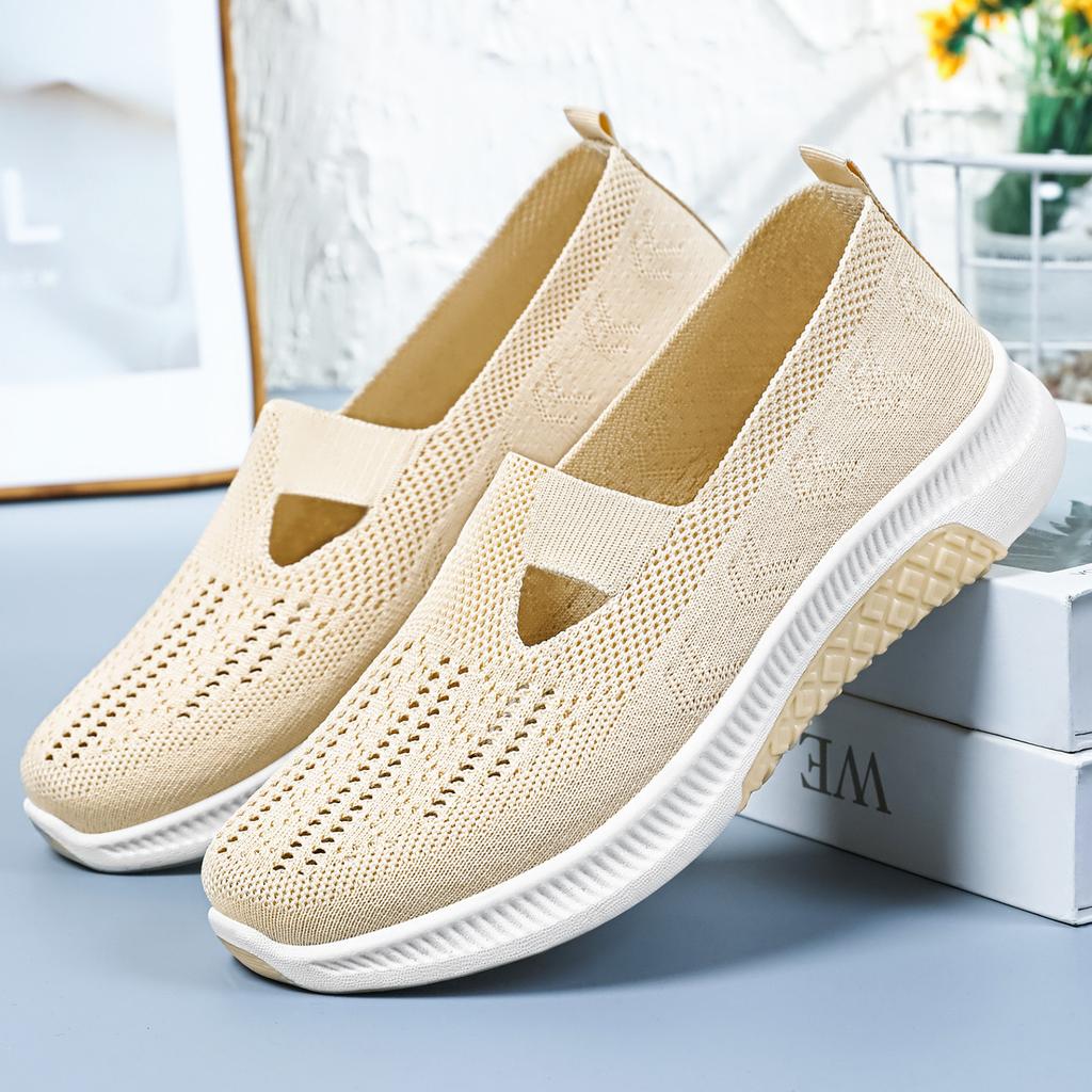 Women Shoes Spring Elderly Mom Shoes Breathable Soft Sole Slip On Casual Shoes Walking Shoes Casual Daily Comfortable Lightweight Sneakers