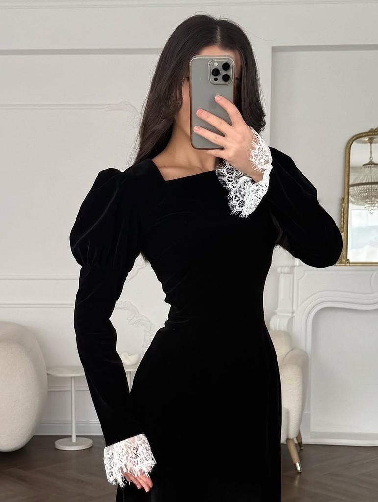 2025 Women's Winter Lace Patchwork Waist-Cinching Slim Dress