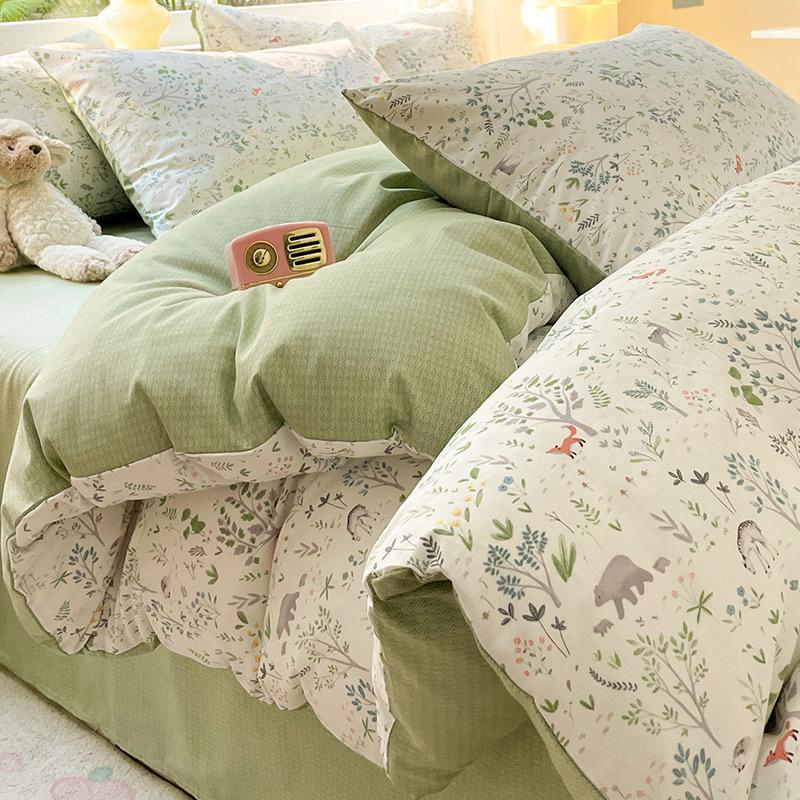 Bedding Four-piece Set Printed Skin-friendly Water Wash Sheets Quilt Cover Pillowcase Set