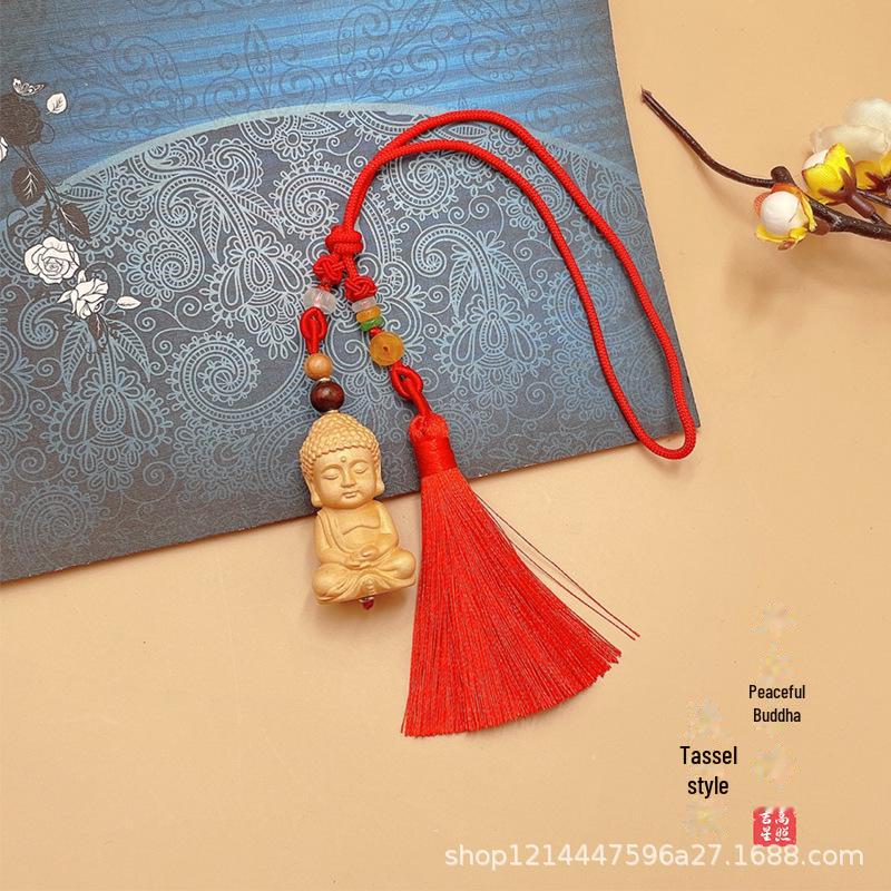 "Boxwood Buddha Guanyin Car Pendant: Creative Rearview Mirror Accessory for Men and Women"