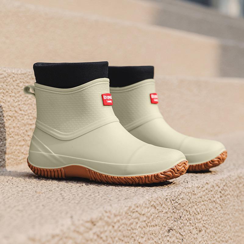 Rain Shoes Women's Short Rubber Shoes Wear Non-slip Water Boots Thick-soled Waterproof Shoes Velvet Short Outdoor Rain Boots Women