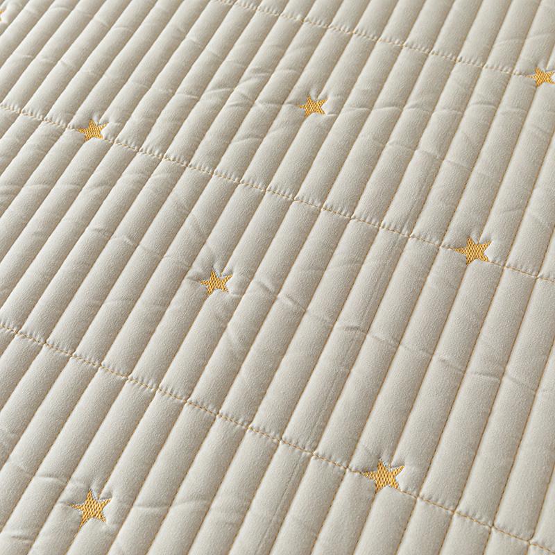 Αδιάβροχο Κεντημένο Προστατευτικό Επίστρωμα Αναπνεύσιμο Ρυθμιζόμενο Σεντόνι με Λάστιχο Κουβερλί Κρεβατιού 150/160/180/200/220