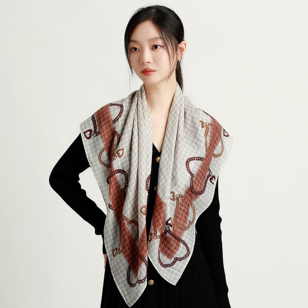Silk World's new 200 count 100% wool square scarf, fashionable and high-end printed air conditioning shawl, women's versatile scarf