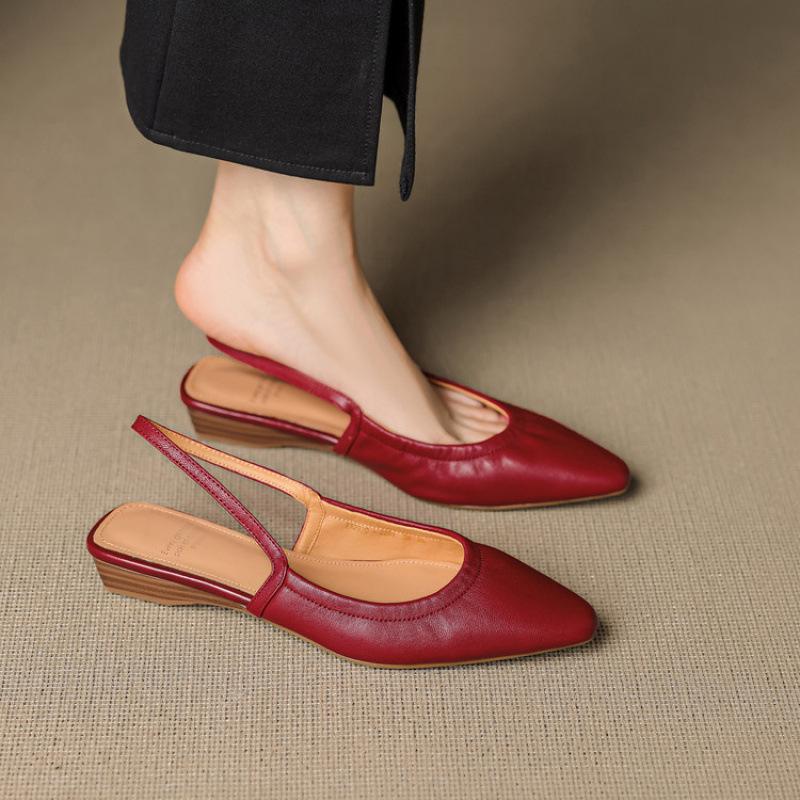 Korean Version Women's Flat-soled Sandals Summer Leather Bag Head Sandals Korean Version Comfortable Soft Sole Large Size Rear Empty Sandals Pointed T