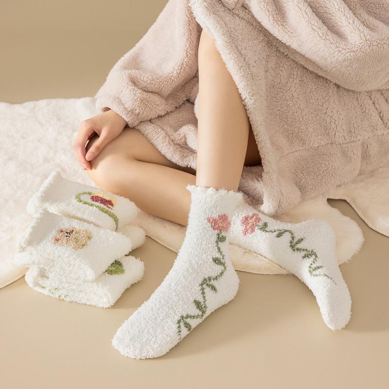 Coral Velvet Socks Women Winter Thickening Does Not Lose Hair Home Sleep Socks Tulip Warm Mid-Calf Floor Socks