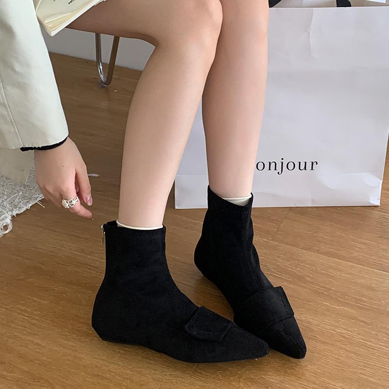 

Pointed short boots women s 2025 autumn and winter women s boots new flat boots suede short boots thin boots Martin boots 40 чёрный