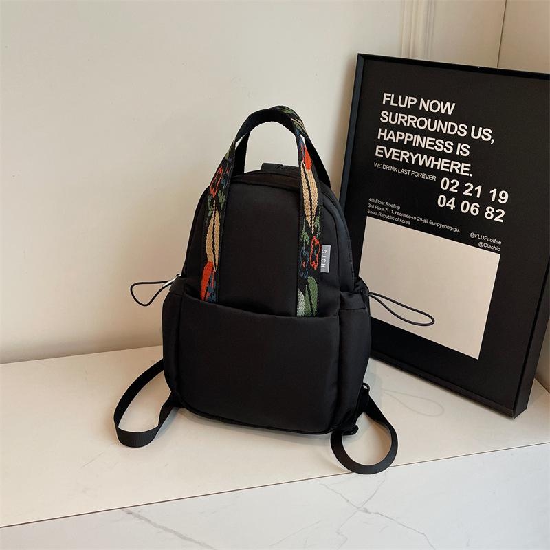 Japanese simple and versatile backpack women's 2025 new fashion and leisure shoulder backpack light travel student breast bag