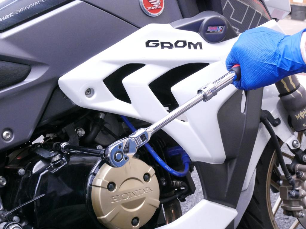 Emerson Flex Telescopic Ratchet suitable for a wide range of applications from bicycles to motorcycles and 4 telescopic 10 positions of each 72 gear