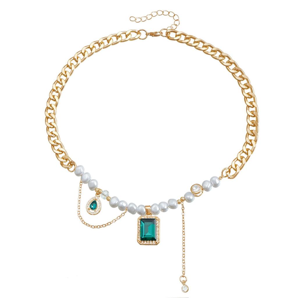 Fashionable Women's Choker Necklace with Green Zircon and Imitation Pearls Highlighting Neckline Elegant Charm