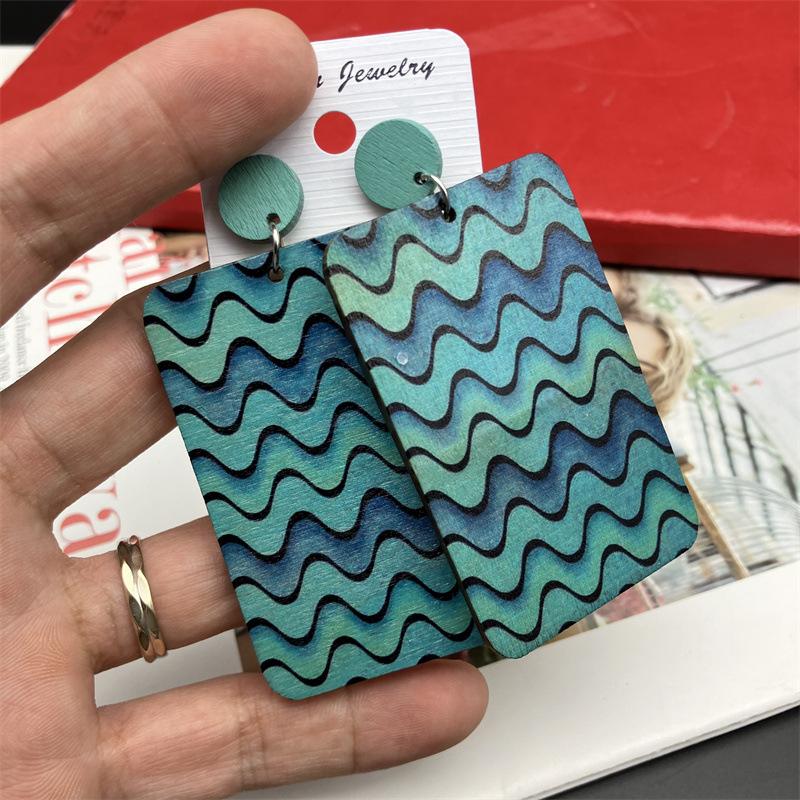 Vintage Painted Big Wooden Earrings Ethnic Exaggerated Pattern Geometric Statement Drop Earrings Vacation Party Jewelry